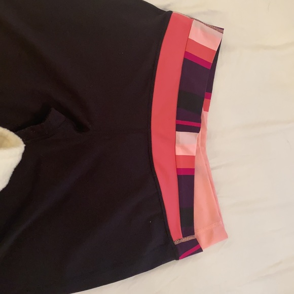 *2/40$**Lululemon athletica pants - Picture 2 of 4